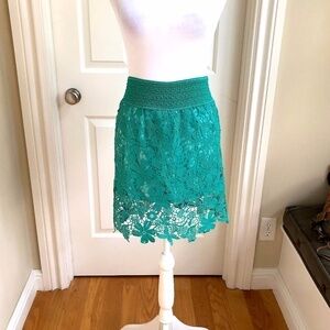 Musa Skirt Mini Green Lace Skirt Pull On Boho Feminine (S/M)